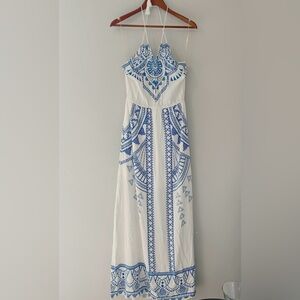 Flying Tomato White Maxi Dress with Blue Print Large